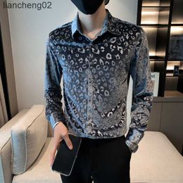 Camisas casuales para hombres Camisa de terciopelo con estampado de leopardo para hombres 2021 Otoño Invierno Mantener el calor Mangas largas Camisa delgada para hombres de negocios sociales Ropa W0410