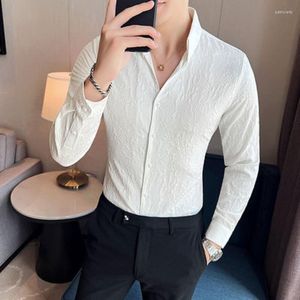 Chemises décontractées pour hommes chemise à manches longues hommes 4XL Slim Fit affaires de luxe col en V dentelle florale coréenne jeunesse homme chemisier social Camisa vêtements