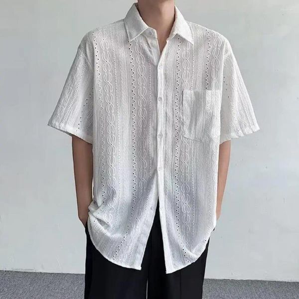 Chemises décontractées pour hommes Chemise de charme masculin rétro évider partie transparente avec col rabattu poche poitrine streetwear club pour