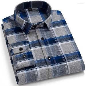 Chemises décontractées pour hommes Chemise à carreaux en coton brossé pour hommes Poche plaquée unique Manches longues Coupe standard Confortable Flanelle Vichy épais