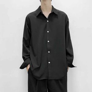 Chemises décontractées pour hommes Hommes Noir Chemise Solide Simple Boutonnage Longues Chemises De Traîneau Coréen Blouses Confortables Hommes Casual Lâche Quotidien Simple ShirtC24315