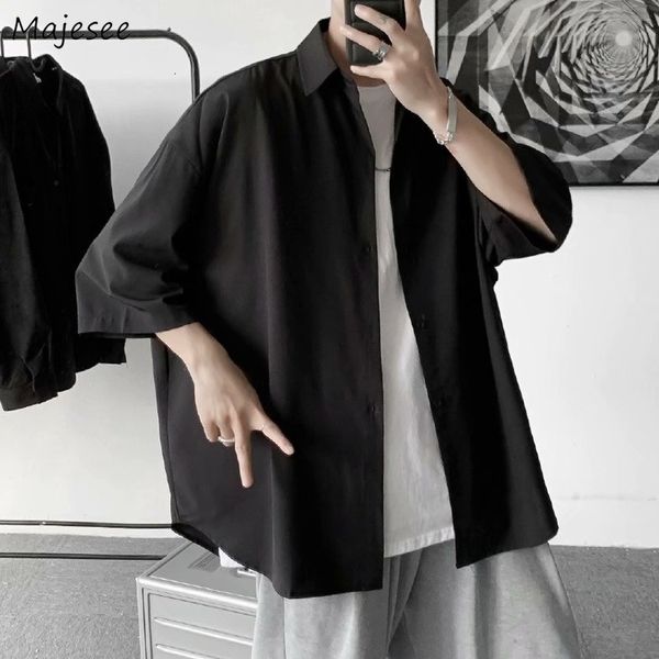 Chemises décontractées pour hommes Chemises pour hommes Harajuku Noir Blanc Simple Manches Courtes Style Coréen Drapé Lâche Plus La Taille S-3XL Hip-Hop Été All-Match Outwear 230329