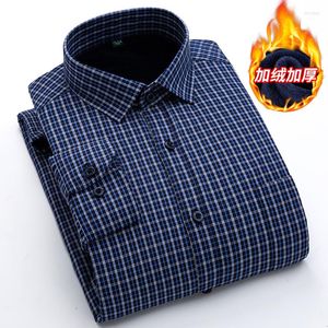 Chemises décontractées pour hommes Chemise habillée pour hommes Vêtements à manches longues 2022 Business Warm Men's Treillis Outillage Plus Velours d'âge moyen