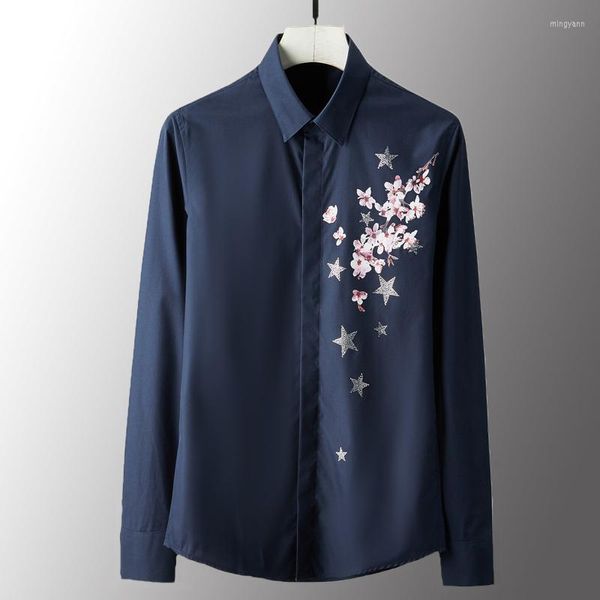 Chemises décontractées pour hommes Minglu Hommes Luxe Diamant Plum Blossom Imprimé Robe à manches longues Plus Taille 4XL Slim Fit Party Mâle