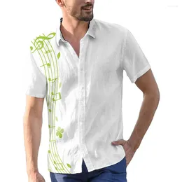 Chemises décontractées pour hommes Notes de musique et trèfle Impression numérique Chemise à manches courtes créative pour 2024 Summer Resort Vacation St. Patrick's Day