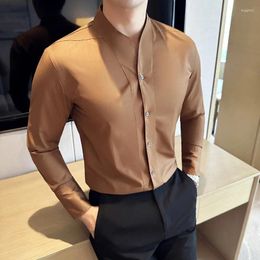 Camisas casuales para hombres Pi Shuai Camisa sexy con cuello en V grande con diseño de mangas largas Empalme sin cuello Parte inferior hermosa