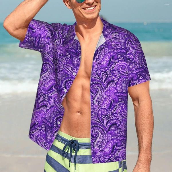 Chemises décontractées pour hommes Purple Paisley Shirt Vintage Print Loose Hawaiian Hommes Manches courtes Vacances Mode Modèle Blouses surdimensionnées