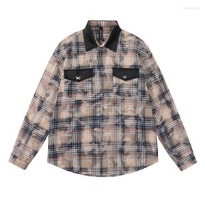 Chemises décontractées pour hommes Spliced Plaid Chemise à manches longues Mens Retro Lâche Revers Simple Poitrine Ourlet Incurvé En Cuir Patchwork Veste Pour Hommes