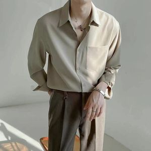 Chemises décontractées pour hommes Printemps Senior Chemises boutonnées à manches longues pour hommes Mode coréenne Drapé ample Couleur unie All-match Chemise pour hommes Blouse 230504