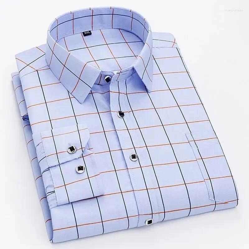 Chemises décontractées pour hommes stries blanches à grande taille 4xl chemise de robe hommes 2024 Colliers de bonne qualité à manches longues à manches longues