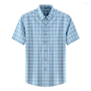 Chemises décontractées pour hommes été mode Plaid à manches courtes hommes Satin robe chemise Slim Fit hommes affaires formel à carreaux mince Cool