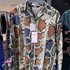 Camisas casuales para hombres Wacko Maria Camisa de manga corta con estampado de grano tipo serpiente de color japonés en contraste Pareja hawaiana