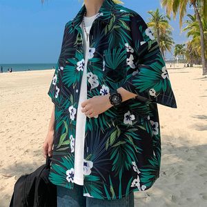 Chemises décontractées pour hommes-jeunesse Hawaii imprimé fleurs chemise de créateur hommes japonais Chic Blouses hauts Vintage coréen mode plage