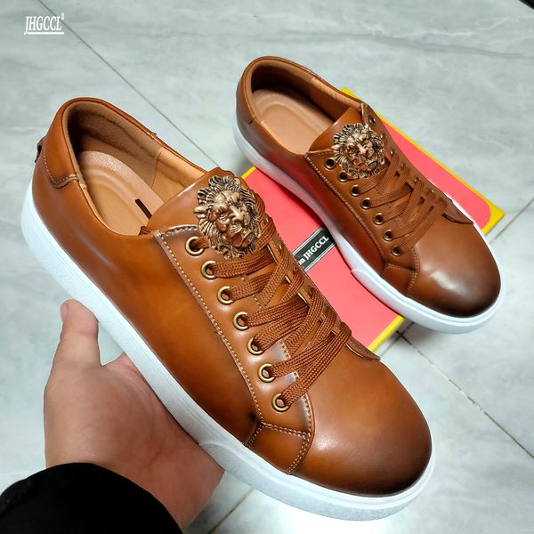 Chaussons de chaussures décontractées pour hommes Muisseurs en cuir haut haut de gamme Casual Plus Size 47 48 Sneakers A15