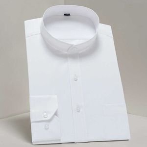 Camisa de cuello de banda de manga larga de ajuste estándar informal para hombres Bolsillo de parche único Elegante Moda Oficina de trabajo blanca Camisas de vestir básicas 210708