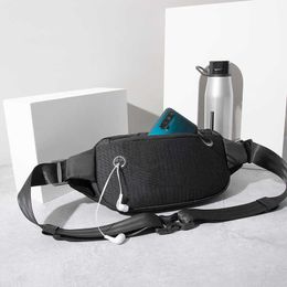 Heren borsttas grote capaciteit multifunctionele sporten en vrijetijdssproblemen waterdichte mobiele telefoon taille pack mannelijke crossbody tas 050924-11111111111111111111111111111111111