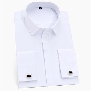 Camisa de vestir clásica con puños franceses para hombre, camisa de vestir sólida con tapeta cubierta, camisas blancas de trabajo de oficina de manga larga de ajuste estándar de negocios formales 220322