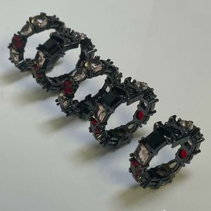Anillos de clúster masculinos diseñador anillos negros de diamantes de imitación Tamaño 5 6 7 10 para hombres con caja de regalo cartas de moda