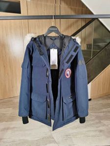 Manteau pour hommes Designer Doudoune Goose Hiver Dames Envoyé pour surmonter le coupe-vent Mode Casual Chaud Antarctique Froid Dh38