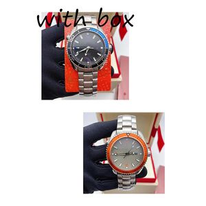 Matriz de diseño para hombres Relojes mecánicos automáticos 44 mm de acero inoxidable a prueba de agua Luminoso 600 Watch Classic Pareja Watch Montre de Luxe