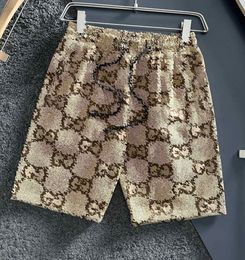 Diseñador masculino Jacquard Shorts Jeans para hombres Pantalones informales de dos letras Pantalones de color pantalones cortos de deportes de color caqui.