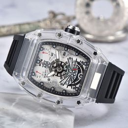 Heren designerhorloges zakelijk mode sport luxe horloges quartz uurwerk quartz transparante kast kleding hoogwaardige horloges 2023