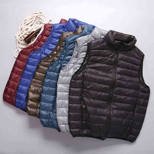 Parkas pour hommes 2021 hiver hommes blanc canard vers le bas gilets sans manches veste ultra légère gilet automne mince hommes vestes courtes manteaux vêtements d'extérieur Y22