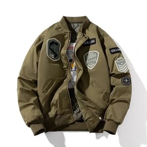 Hommes Down Parkas 2023 Hiver Bomber Veste Hommes Militaire Rétro Badge Pilote Américain Vintage Moto Manteau À Capuche Mâle 231219