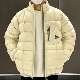 Donsparka's en wandeljassen voor heren 2023 Winter Japans stedelijk outdoor Functioneel Ultralichte hoge kraag Eend Warme jas voor dames 231010