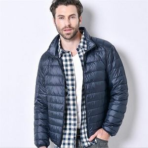 Parkas pour hommes automne ultraléger mince manteau mâle plume d'oie grande taille décontracté veste courte hommes col debout en gros 221110