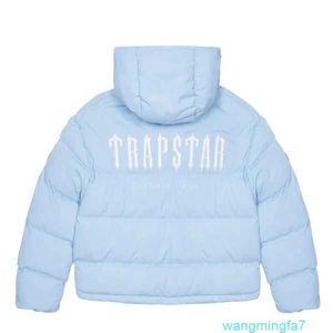 Heren donsparka's Designer Trapstars-jas voor heren Winter puffer crème Dames Afneembare afneembare capuchon Vrijetijdsmodeontwerp met dikke isolatie Fydef8cp