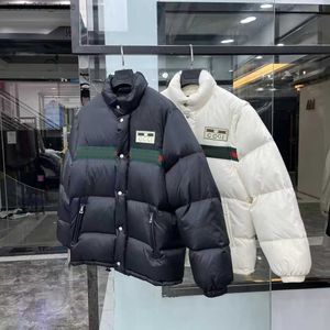 Men's Down Parkas New Puffer Jackets Parkass Mens Diseñadores para mujer Coats Invierno Parejas Sutilades Outerwear White Goose Down Jacket Q240527