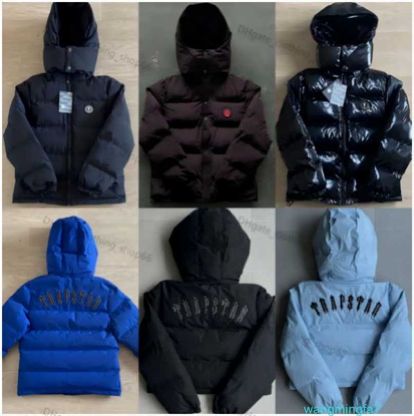 Hombres Down Parkas Sping Otoño Cortavientos Trapstar Marca Bordado Hombres Mujeres Casual Abrigo al aire libre con capucha Chaquetas impermeables con cremallera Km5l1a