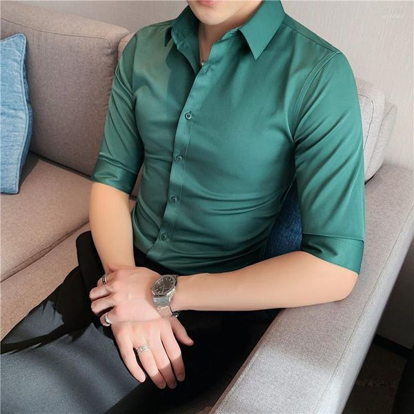 Chemises habillées pour hommes 10 couleurs 2023 chemise d'affaires polyvalente à demi-manches de haute qualité couleur unie Slim Fit décontracté mode Street Wear