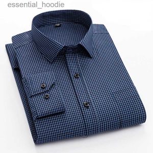 Camisas de vestir para hombres 8XL Camisas formales sociales masculinas Camisa a rayas a cuadros sólidos Camisa con botones Camisa de manga larga informal para hombres Ropa de calle L230921