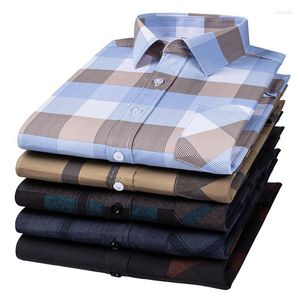 Chemises habillées pour hommes Automne Chemise à carreaux à manches longues 2023 Boutonné Doux Style mince de haute qualité Smart Casual Slim Fit Checker Daily Menswear