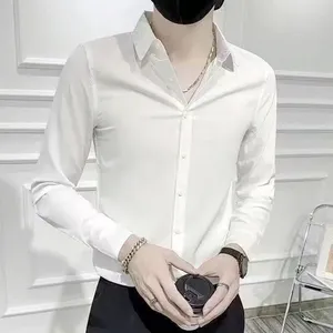 Chemises habillées pour hommes bouton de revers de mode Vêtements coréens en vrac