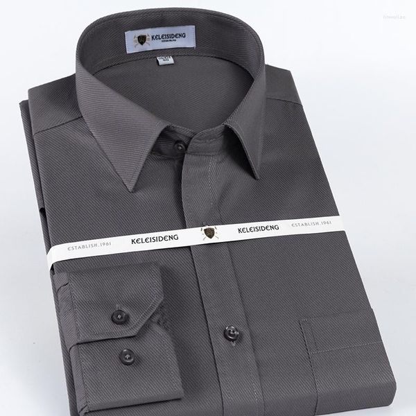 Camisas de vestir para hombres Camisa de oficina de manga larga sólida clásica para hombres Camisa de sarga de diseño básico de negocios formal con un solo bolsillo de parche