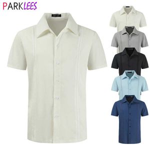 Heren -jurk shirts heren traditionele Cubaanse kampkraag Guayabera shirt korte mouw geborduurde plooien strand shirts Mexicaanse Caribische stijl chemie p230427