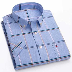 Chemises habillées pour hommes Mentes de haute qualité Oxford Cotton Coton Slved Slved For Summer Comfort Breathable Classic Cold Color Plaid Business Leisure Y240514