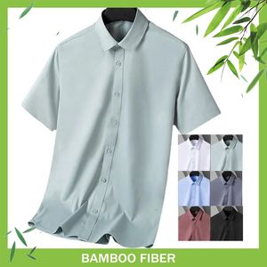 Chemises habillées pour hommes Été respirant fibre de bambou mélangée à manches courtes chemise habillée hommes décontracté affaires vêtements de cérémonie coupe ajustée solide col boutonné 230628