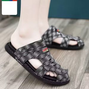 Fashion Slippers voor heren groot formaat 39-45 Persoonlijkheid Casual comfortabel ademende zomer buiten rijden winkelen zachte sandalen