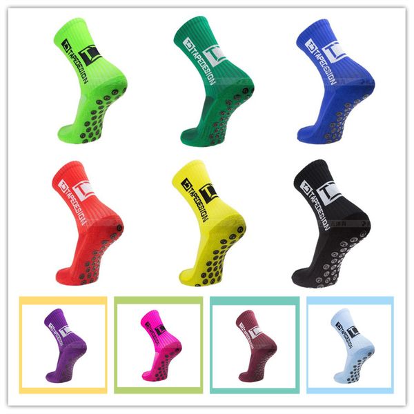 Chaussettes de football masculin non glissantes Soufflement de la soccer de basket-ball de basket-ball de haute qualité à moins de 10 ans un fret