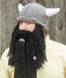 Handgemaakte gebreide lange baard Viking hoornhoed grappig gekke ski cap barbaar