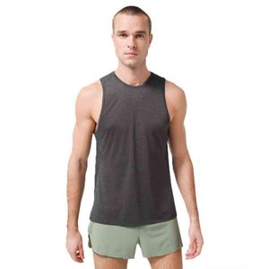 Heren Hoge kwaliteit Fitness Sportkleding Mouwloos T-shirt met reflecterende streep Aangepaste lichtgewicht vochtafvoerende stoffen tank 211115