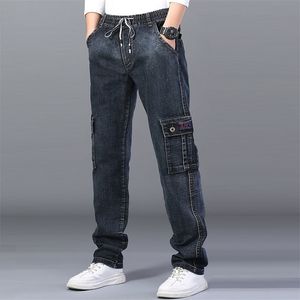Heren hoge taille jeans rechte grote maat dinem broek mannelijke zwarte kant multi pocket blauwe losse elastische band lading broek 211108