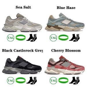 2024 Nouvelles chaussures de concepteur décontractées hommes Femmes baskets sel sel triple rain noir nuage de travail gris Trainers verts