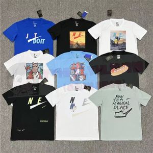 T-shirts pour hommes chemises de créateurs techniques T-shirt alphabet ras du cou shorts lâches décontractés pour femmes polaire technique manches courtes de sport disponibles dans une variété de styles