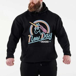 Heren Hoodies Sweatshirts 2024 Autumn en Winter Nieuwe beroemde worstelaar New Day Feelt Strength Mens Black Hoodie Street Sports Leisure Poelie Q240506