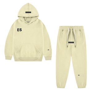 Sweats à capuche pour hommes Sweatshirts Vêtements pour enfants Ensembles Costume de sport Ess Enfants Jeunes tout-petits Designer Vêtements Marque Pull à capuche Ensemble 110-160 232